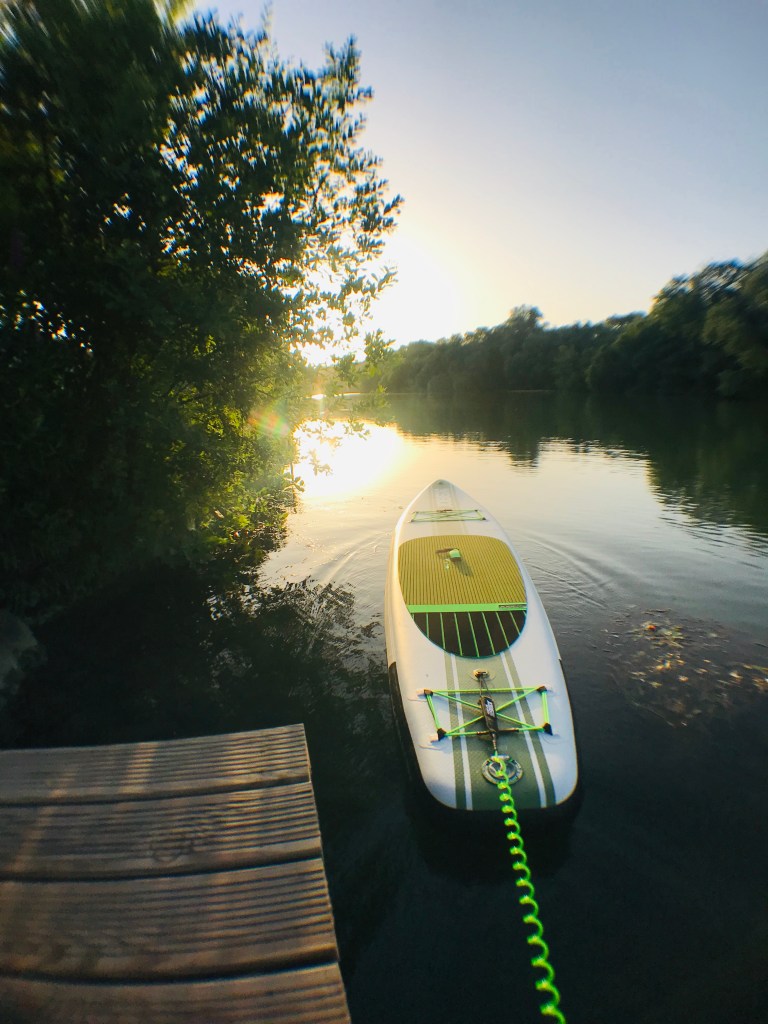 Du côté de Saint-Maur-des-Fossés, dans le Val-de-Marne, la nature se laisse observer depuis le paddle. 