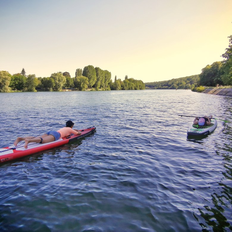 En paddle sur la Seine près de Fontainebleau, à la sortie de Samois-sur-Seine