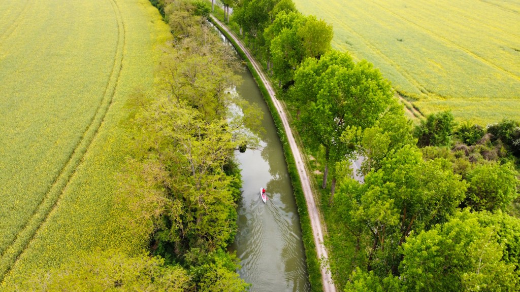 Stand up paddle sur le canal de l'Ourcq