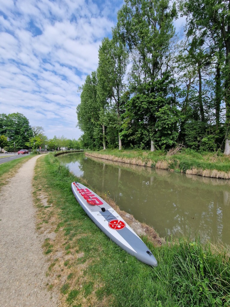 Stand up paddle sur le canal de l'Ourcq